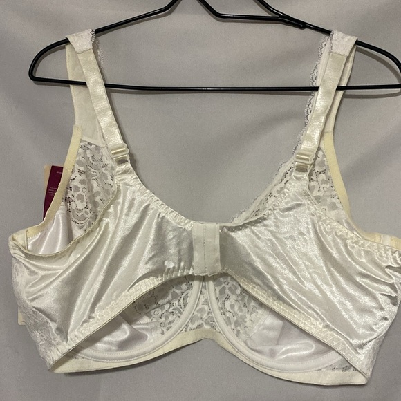 NWT PLAYTEX SECRETS LACE UNDERWIRE BRA SIZE 44DD Elegant BEIGE Lace Bra - Picture 10 of 12